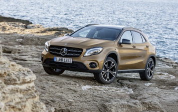 Mercedes объявил российские цены на три новинки