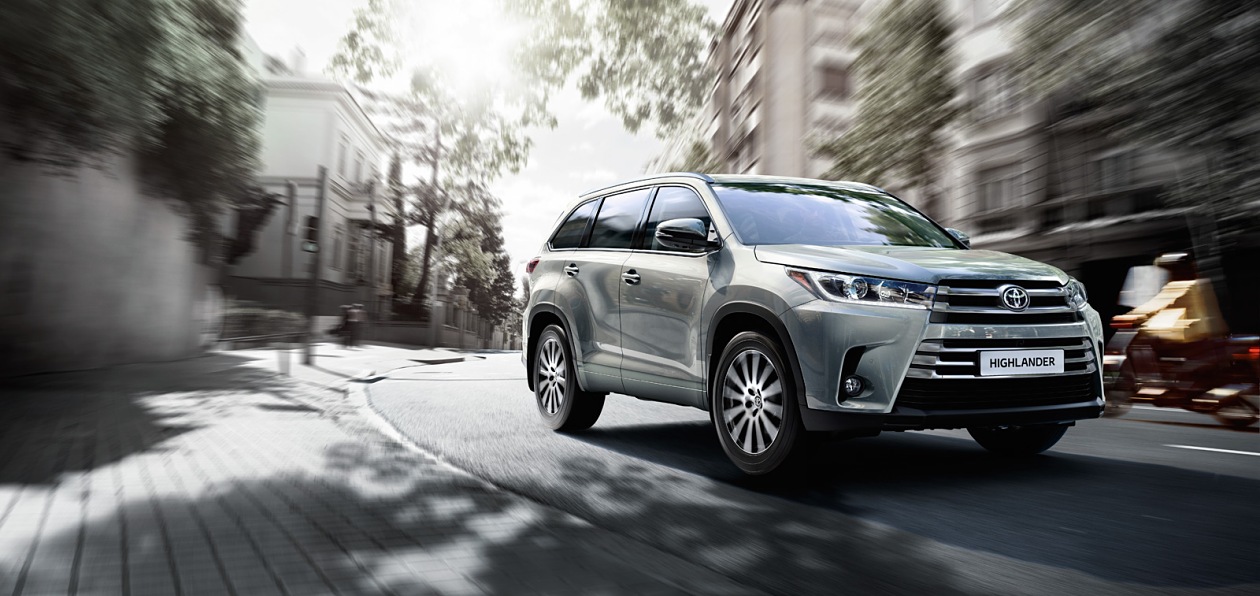 Новый кроссовер Toyota Highlander доехал до России