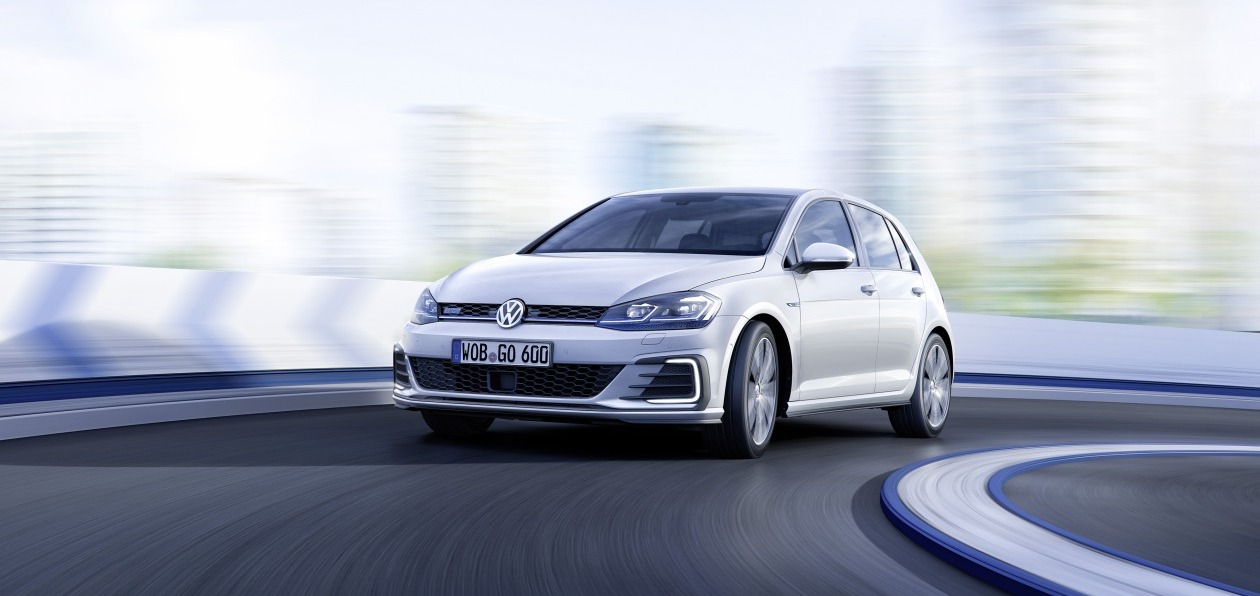 Три версии нового Volkswagen Golf стали доступны для заказа в Европе
