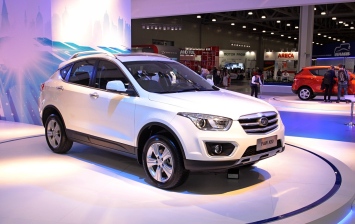 Новый кроссовер FAW встал на конвейер «Автотора»