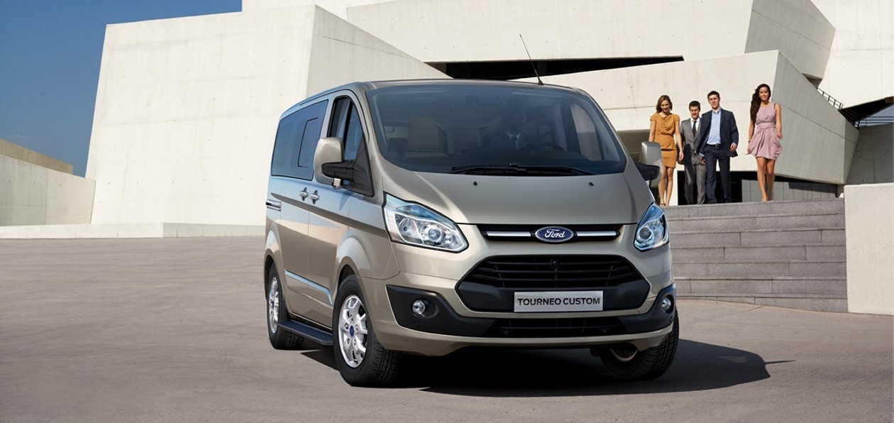 В Россию прибыли вэны Ford Transit Custom и Tourneo Custom