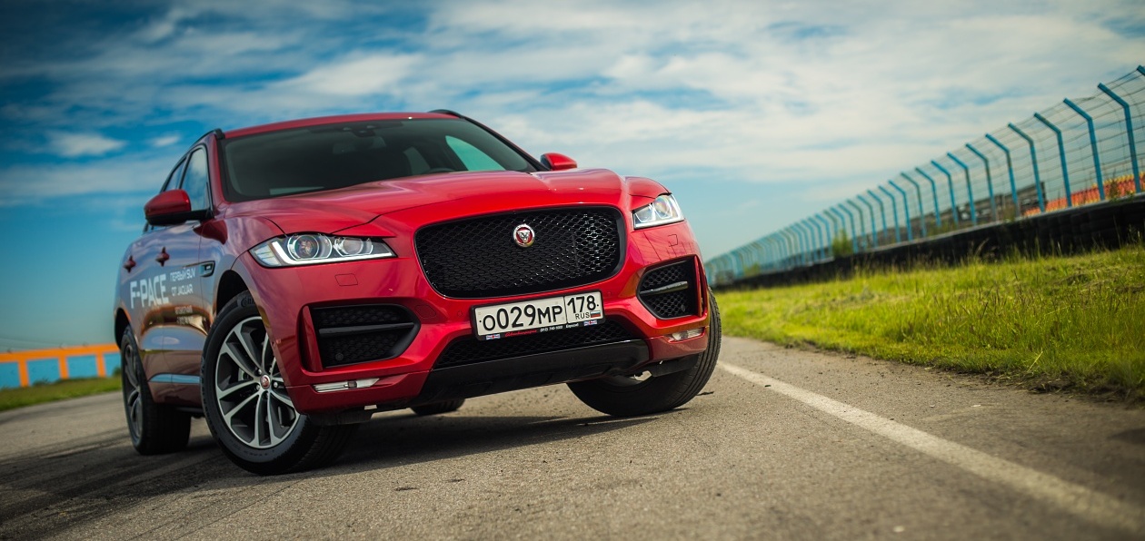 Jaguar F-Pace признан мировым «Автомобилем года»