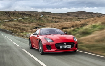 Jaguar F-Type получил двухлитровый мотор