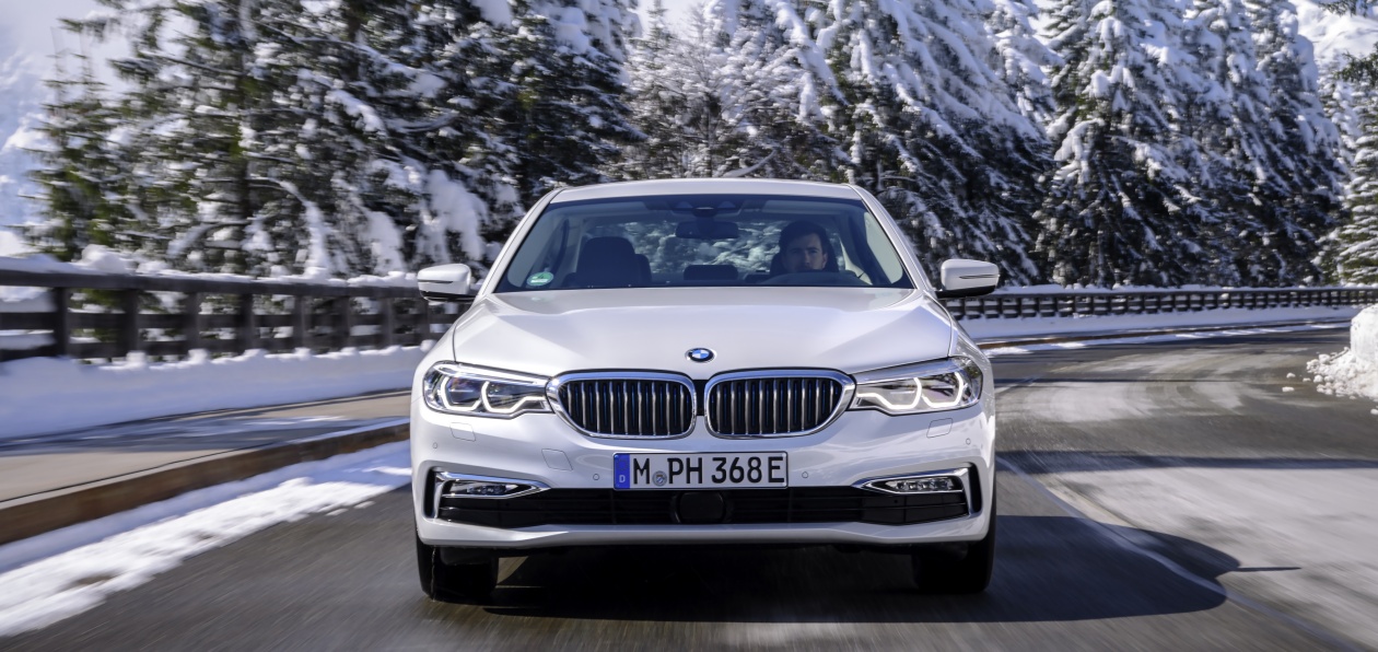 BMW представил гибридную «пятерку»