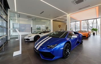 Lamborghini представил в России рекордсмена Нюрбургринга