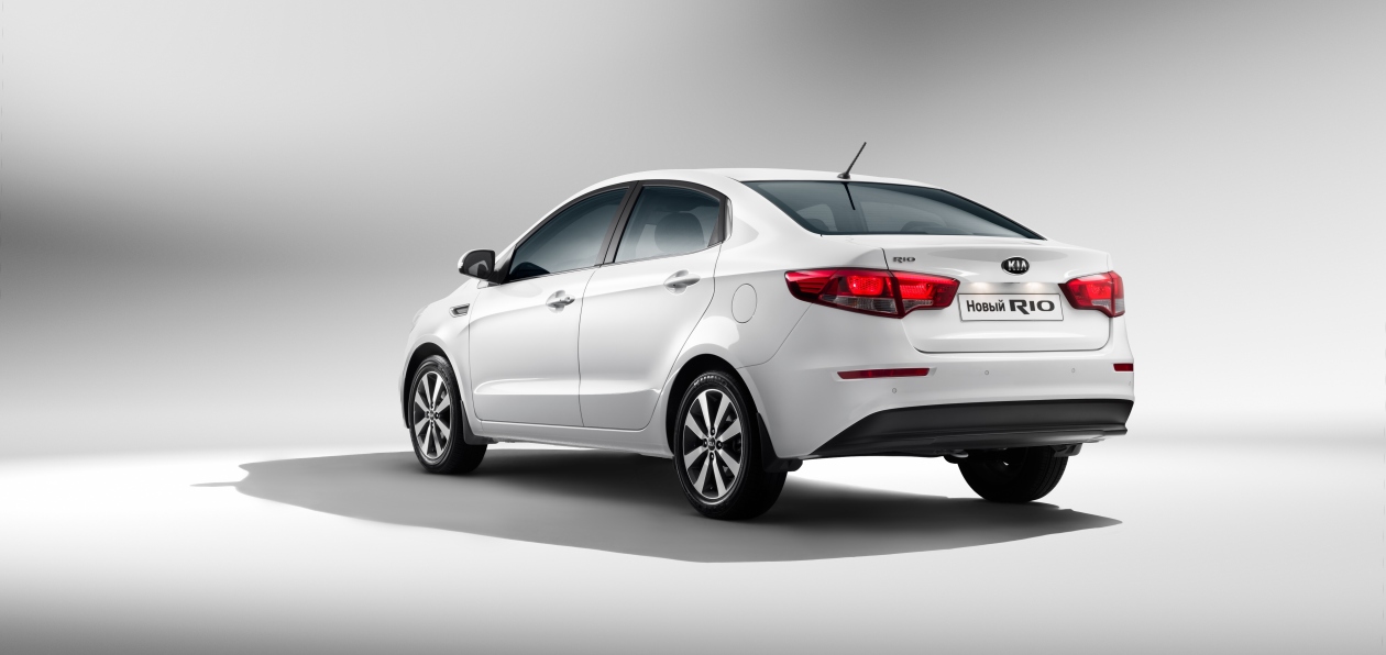 В сети появились новые фото Kia Rio 2017 года