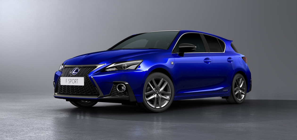 Lexus обновил CT 200h