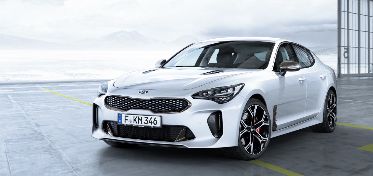 Kia Stinger доедет до России к началу 2018 года