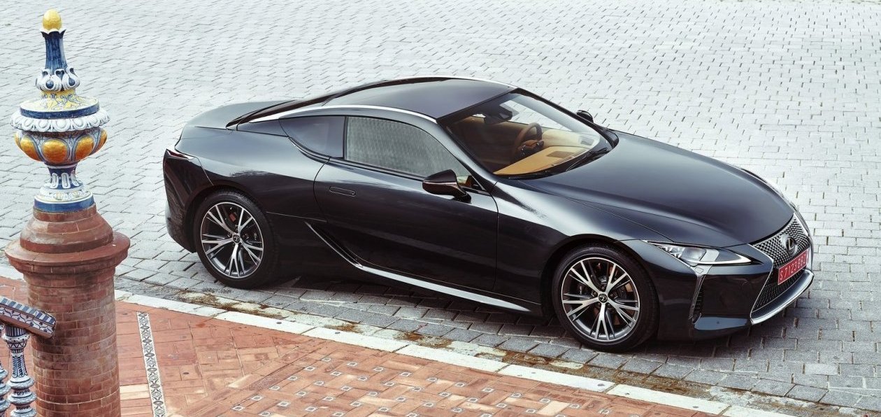 Новый Lexus LC 500 доехал до России
