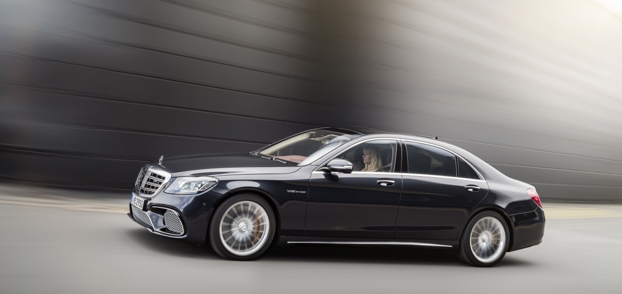 Mercedes оценил в евро топовую версию нового S-Class
