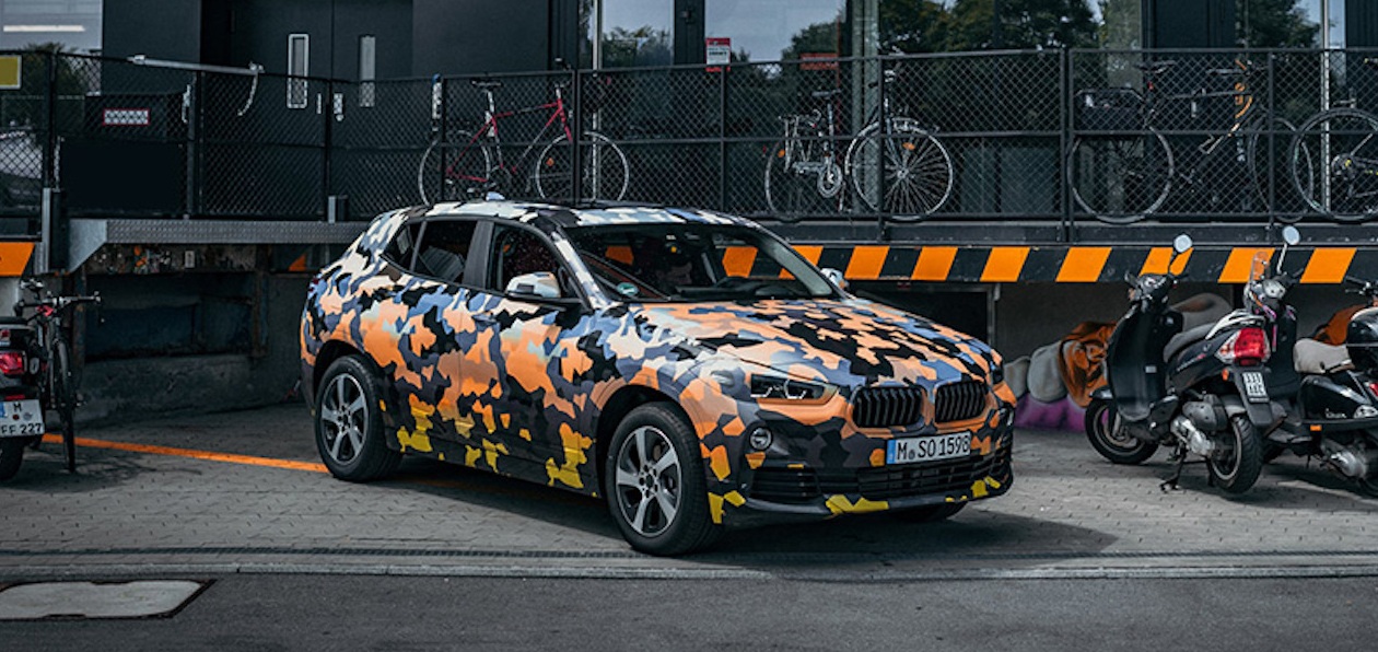 BMW рассекретила облик нового кроссовера X2