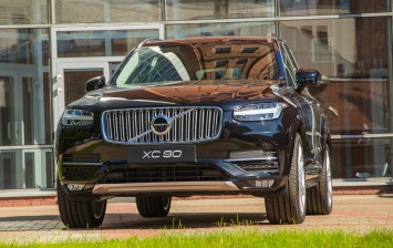 Volvo отзывает кроссовер XC90 в России
