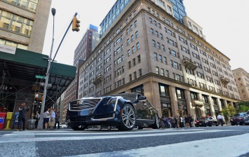 Седаны Cadillac пересекут Америку на автопилоте