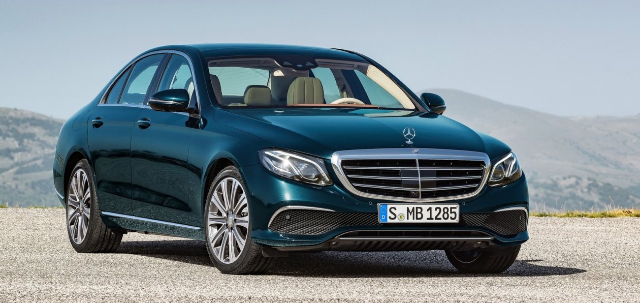 Mercedes отзывает больше 8 тысяч машин в России