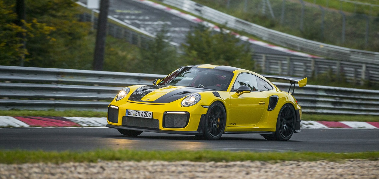 Porsche 911 GT2 RS установил новый рекорд круга на Нюрбургринге