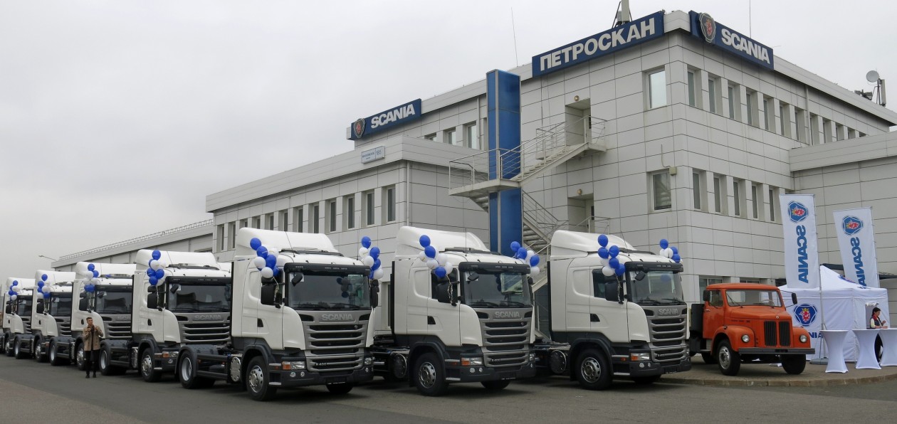 Тягачи Scania «займутся» доставкой грузов в российские гипермаркеты