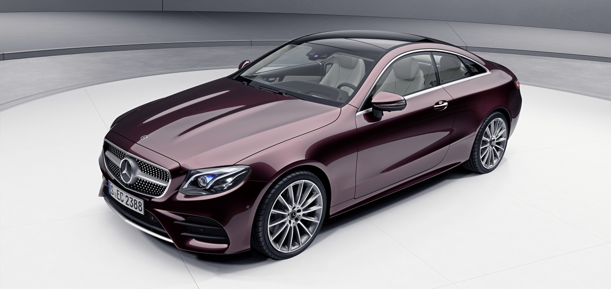 Купе и кабриолет Mercedes E-Class получили новый двигатель