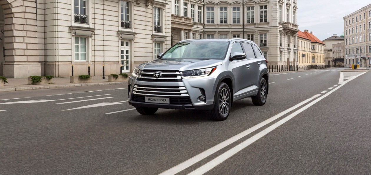 Кроссовер Toyota Highlander получил «бюджетную» версию