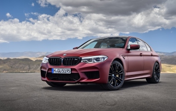 Новый BMW M5 оценен в рублях