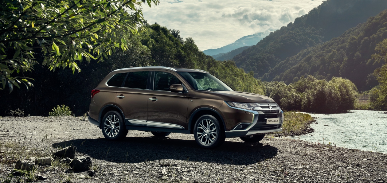 Mitsubishi Outlander стал доступен в новой комплектации