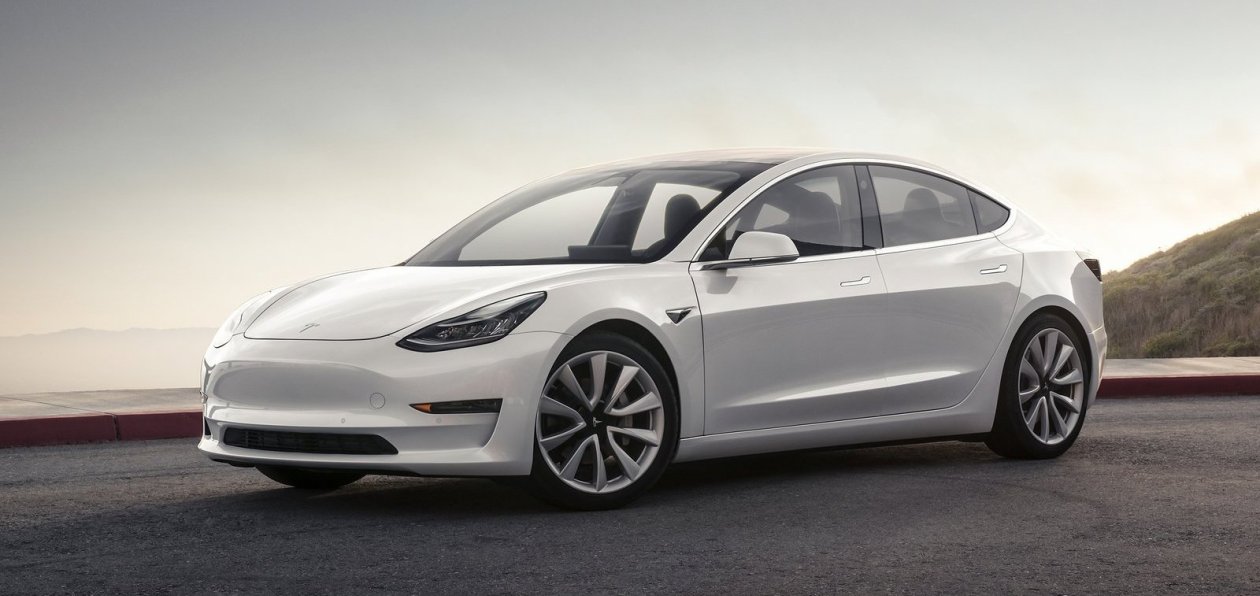 Tesla Model 3 едет в Россию