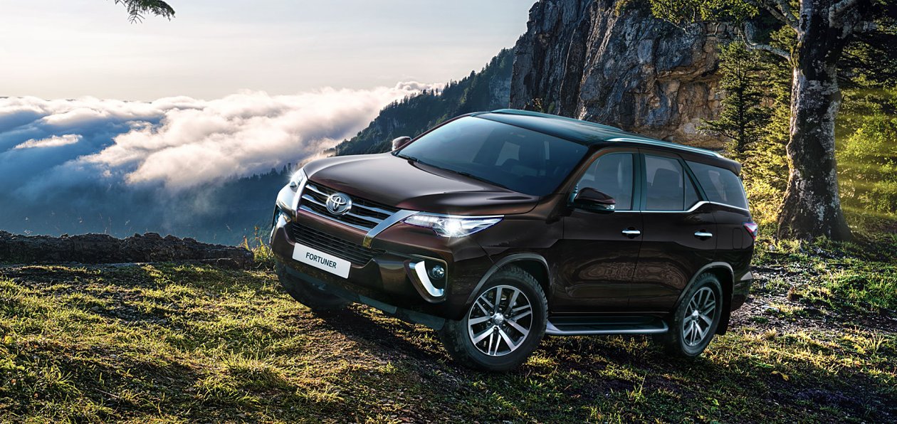 Toyota Fortuner доехал до России
