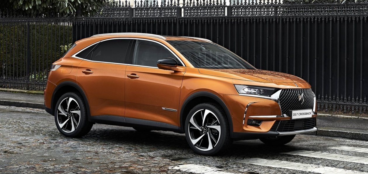 В России начнутся продажи кроссовера DS 7 Crossback