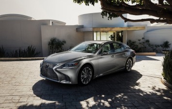 Новый Lexus LS доступен для заказа в России