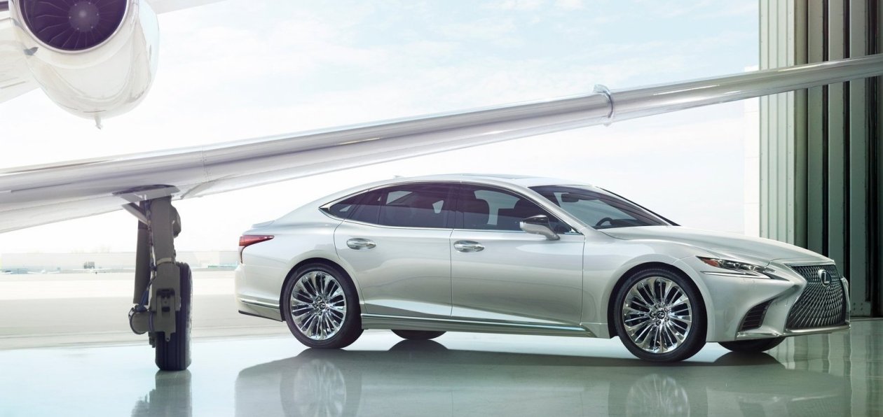 Новый Lexus LS получил российский ценник