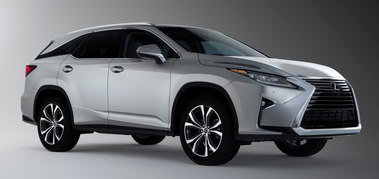 Новый Lexus RX L получил российский ценник
