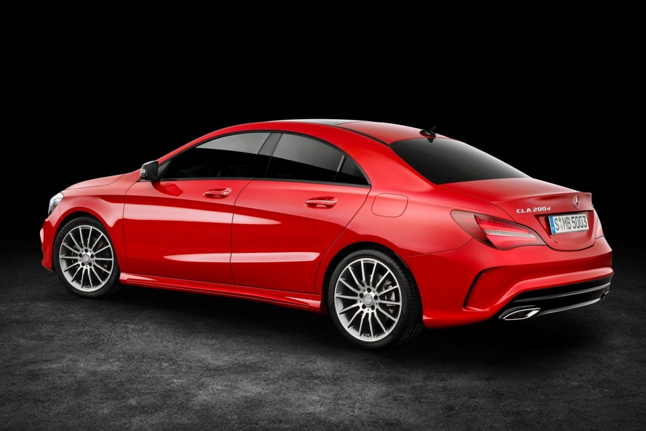 Mercedes тестирует новый CLA