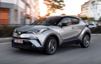 Toyota привезет в Россию кроссовер C-HR