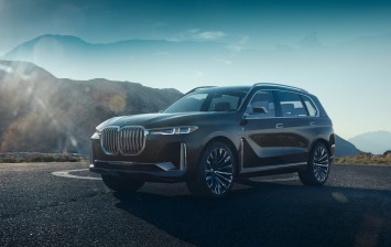 Стала известна дата мировой премьеры BMW X7