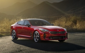 Новый Kia Stinger подешевел на пути в Россию