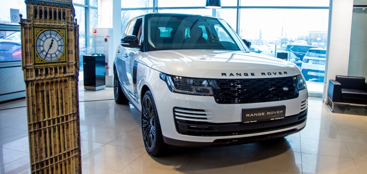В Петербурге представили обновленные Range Rover и Range Rover Sport
