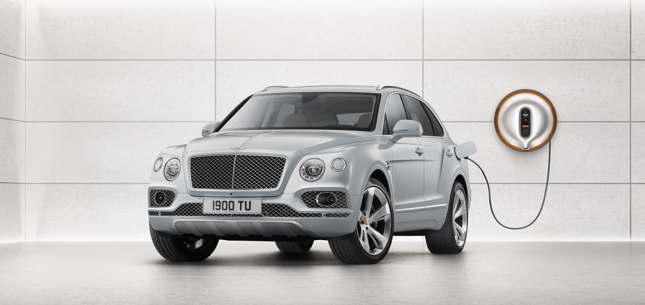 Женева 2018: Bentley Bentayga стал «гибридом»