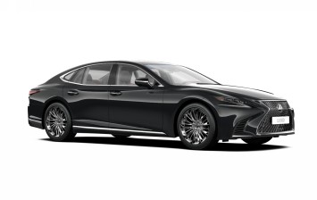 Lexus начинает продажи своего флагмана в России