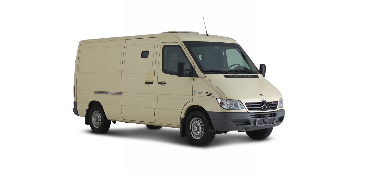 Mercedes представил Sprinter Classic со спецзащитой