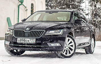 Тест-драйв Skoda Superb L&K. Стоит ли покупать «Шкоду» за два миллиона