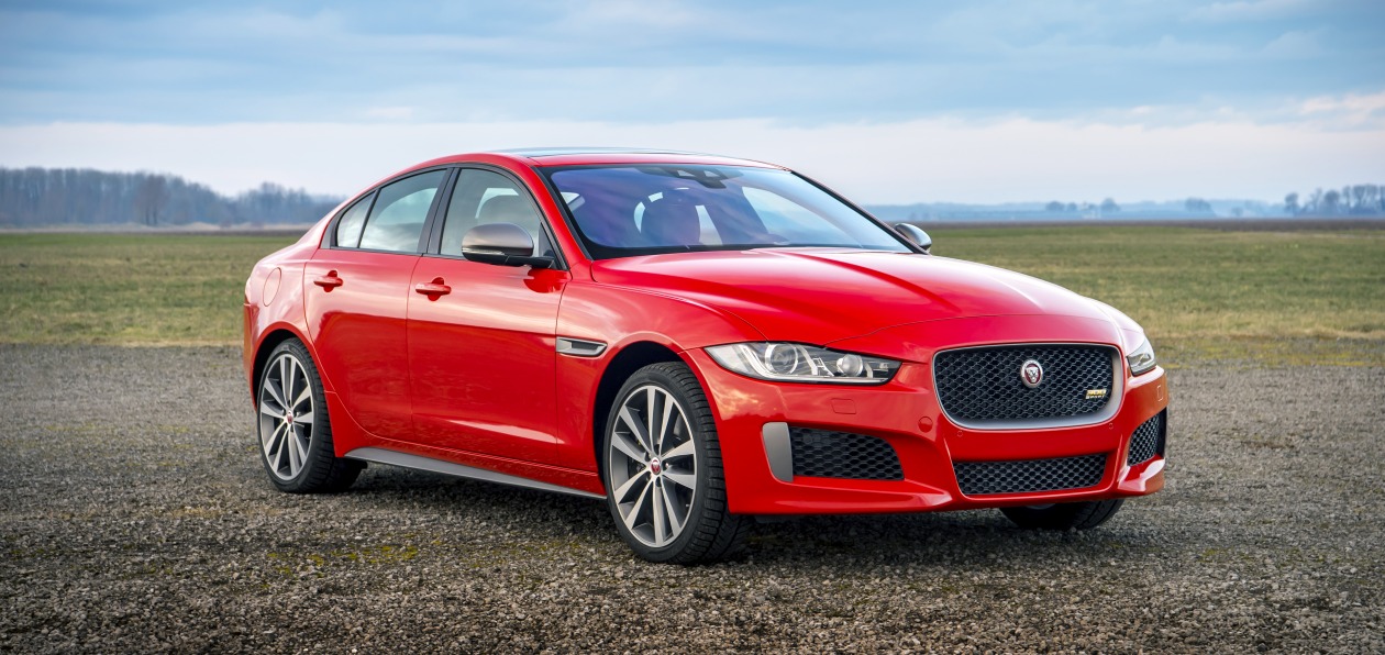 Jaguar выпустил спортивную версию седана XE