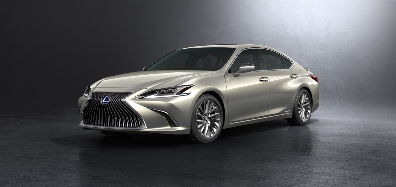 Пекин 2018: Lexus представил новый ES