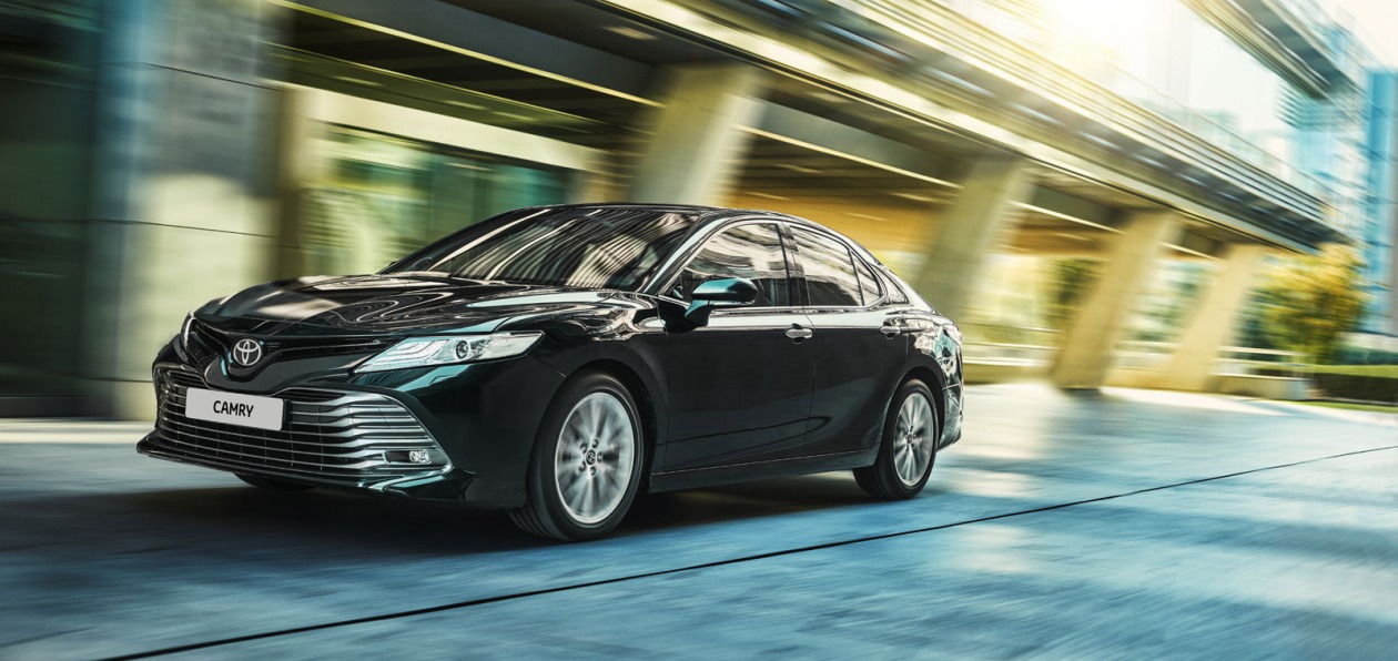 Новая Toyota Camry получила рублевый ценник