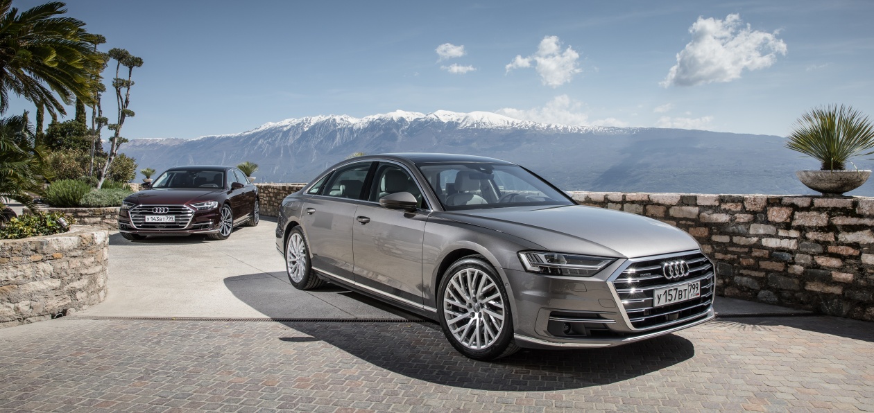 Встречаем новую Audi A8: премьерный тест немецкого флагмана