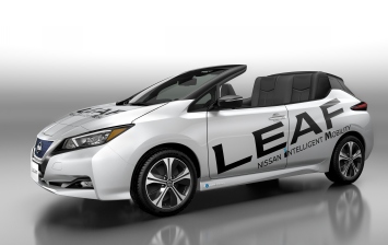 Электромобилю Nissan Leaf «снесло крышу»