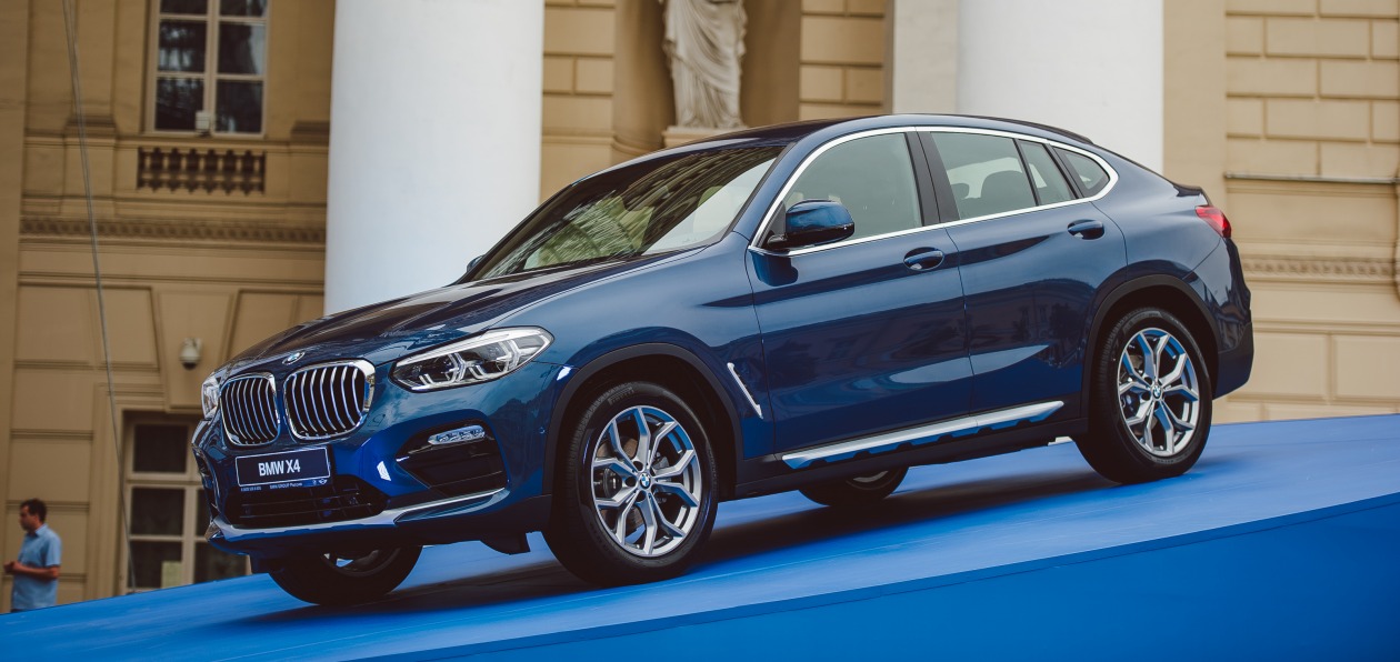 Новый BMW X4 доехал до России
