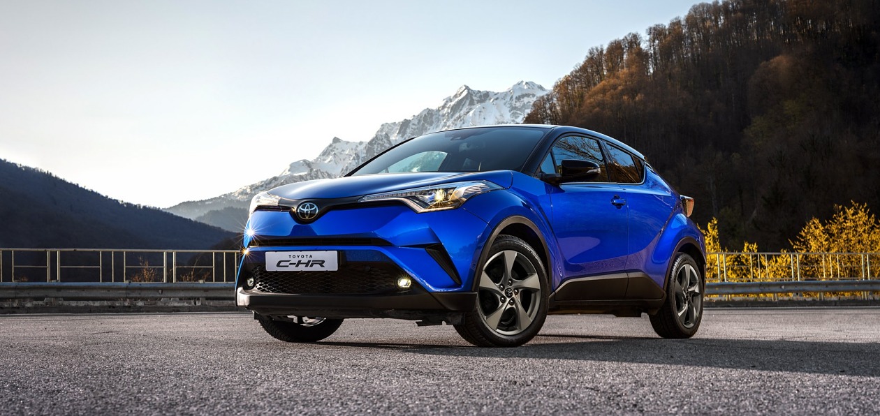 Toyota назвала дату появления у дилеров нового C-HR