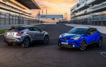 Toyota разочаровала комплектациями нового кроссовера C-HR