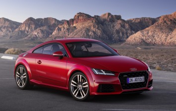 Audi рассекретила обновленные купе и родстер TT
