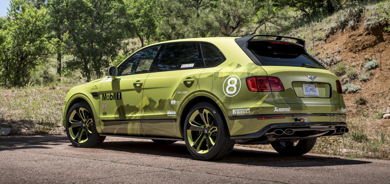 Bentley Bentayga W12 дебютирует в Гудвуде