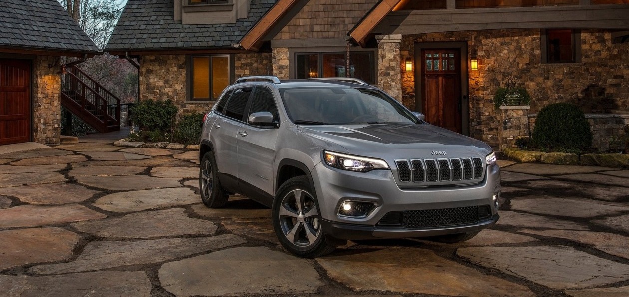 Новый Jeep Cherokee получил российский ценник